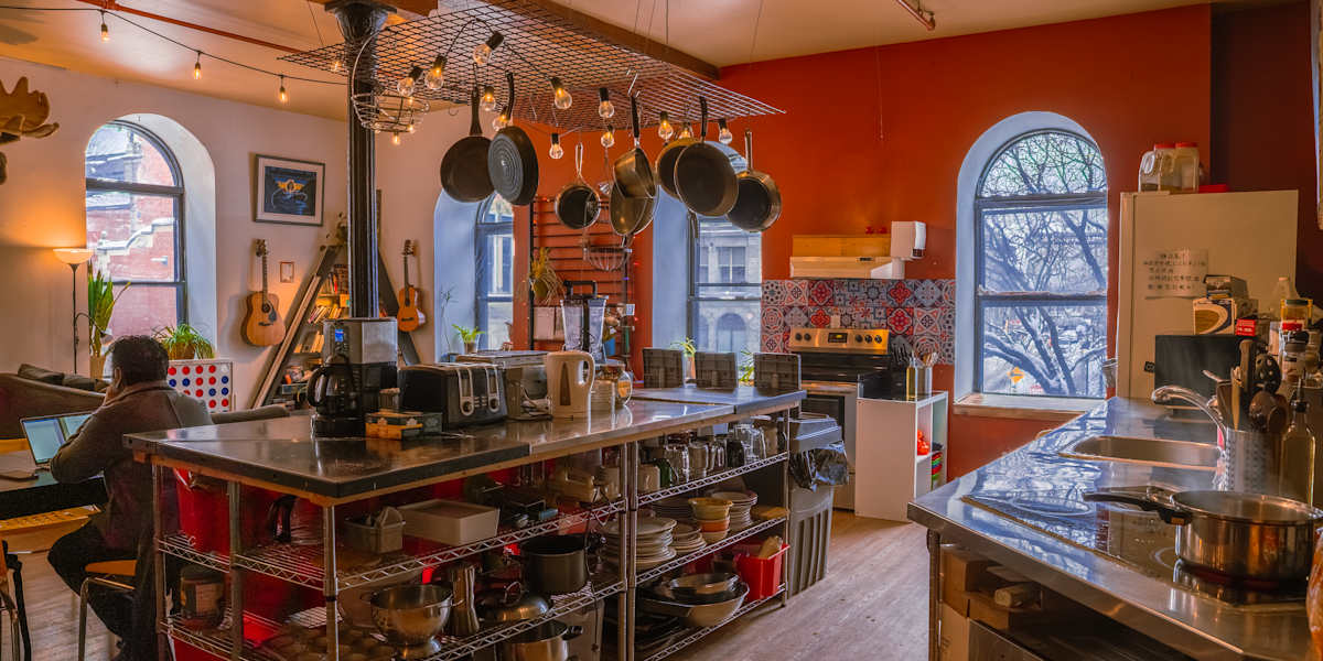 The Alternative Hostel of Old Montreal
