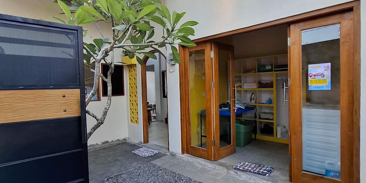 The Backyard Hostel