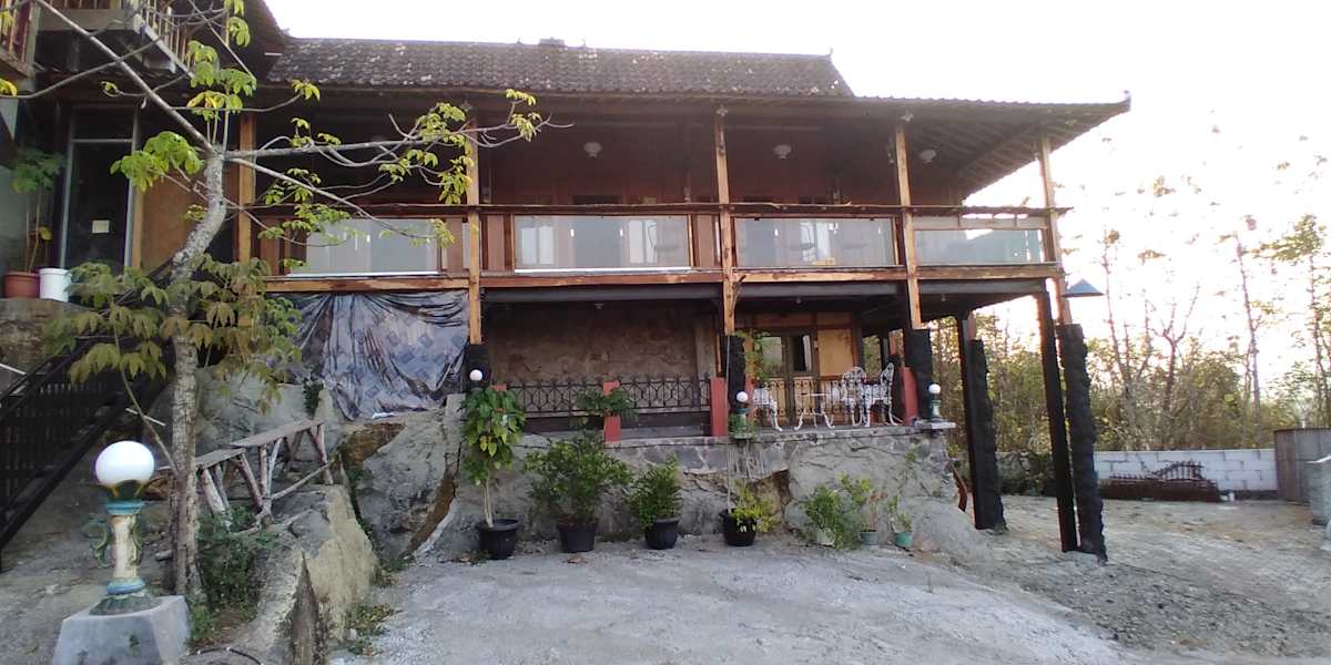 Omah Singo Stay & Resto Yogyakarta