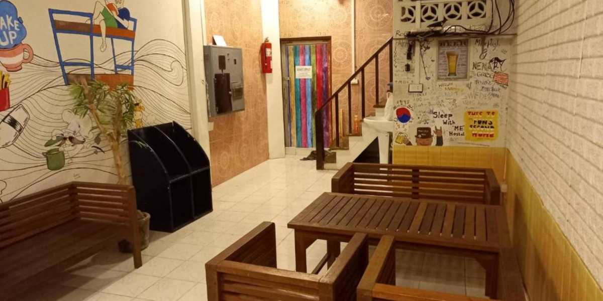 Sleep With Me Hostel