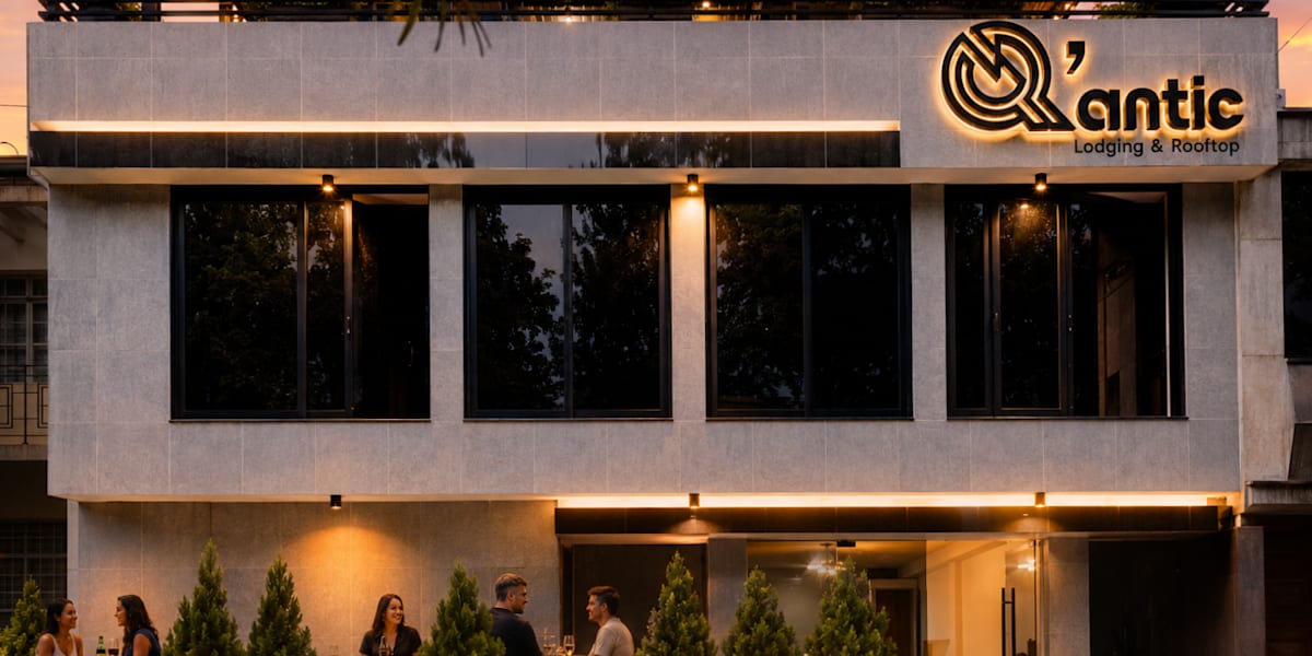 Qantic Lodging & Rooftop
