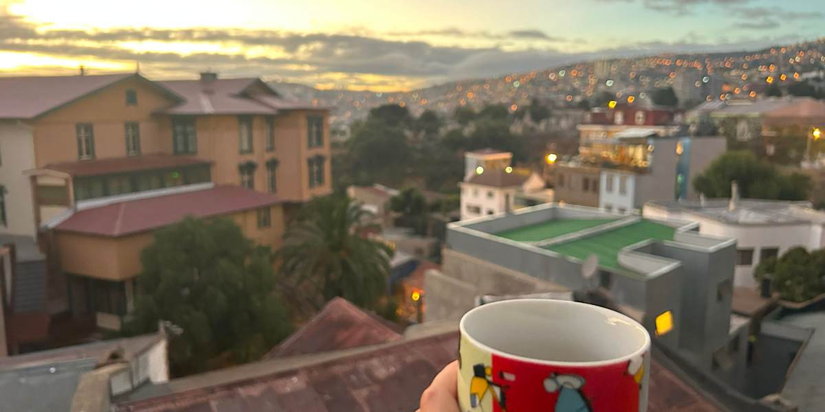 Valparadise Hostel