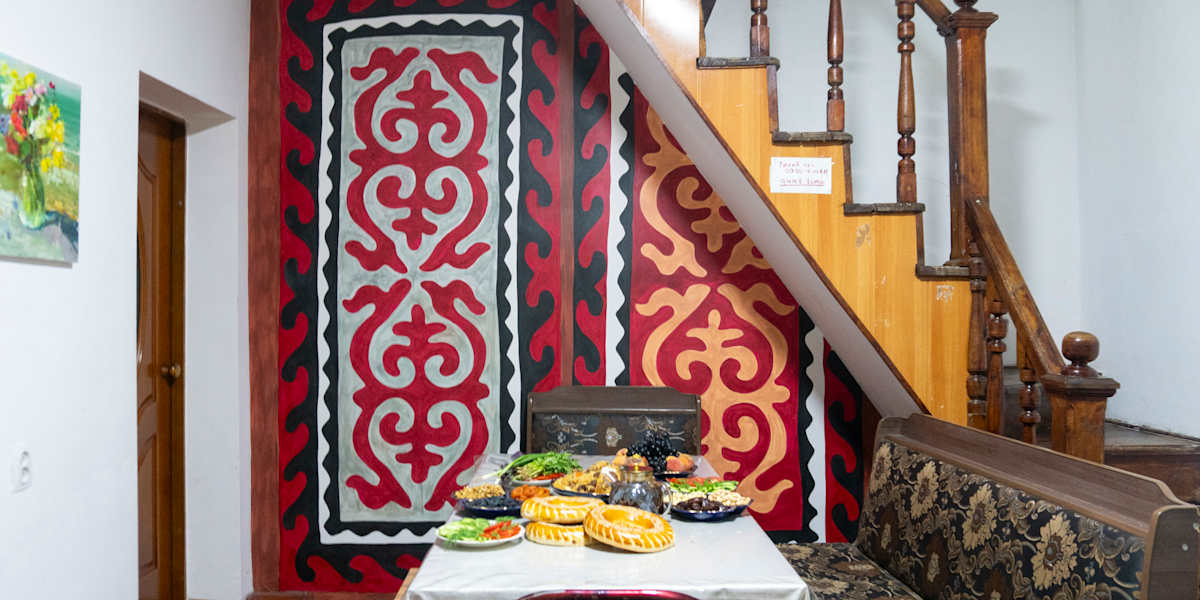 Bozui Hostel