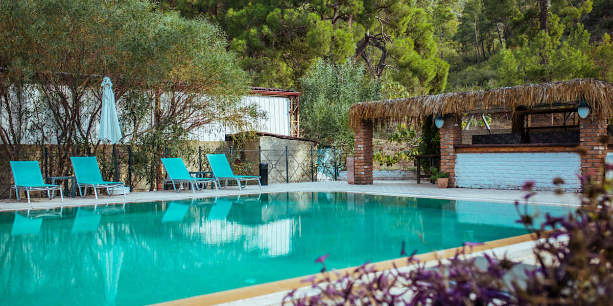 Eski Yeni Tatil Evi