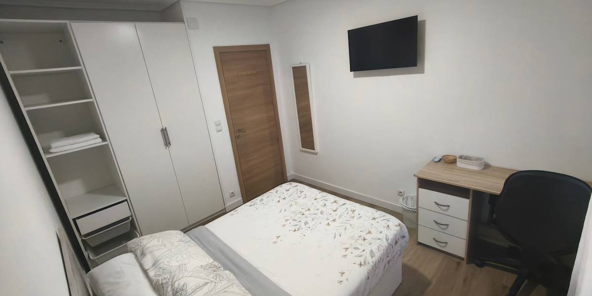 Habitación con balcón centro Bilbao Artístico