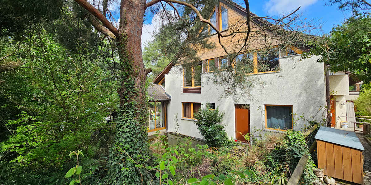 Nivarta GuestHouse and Cultural Garden