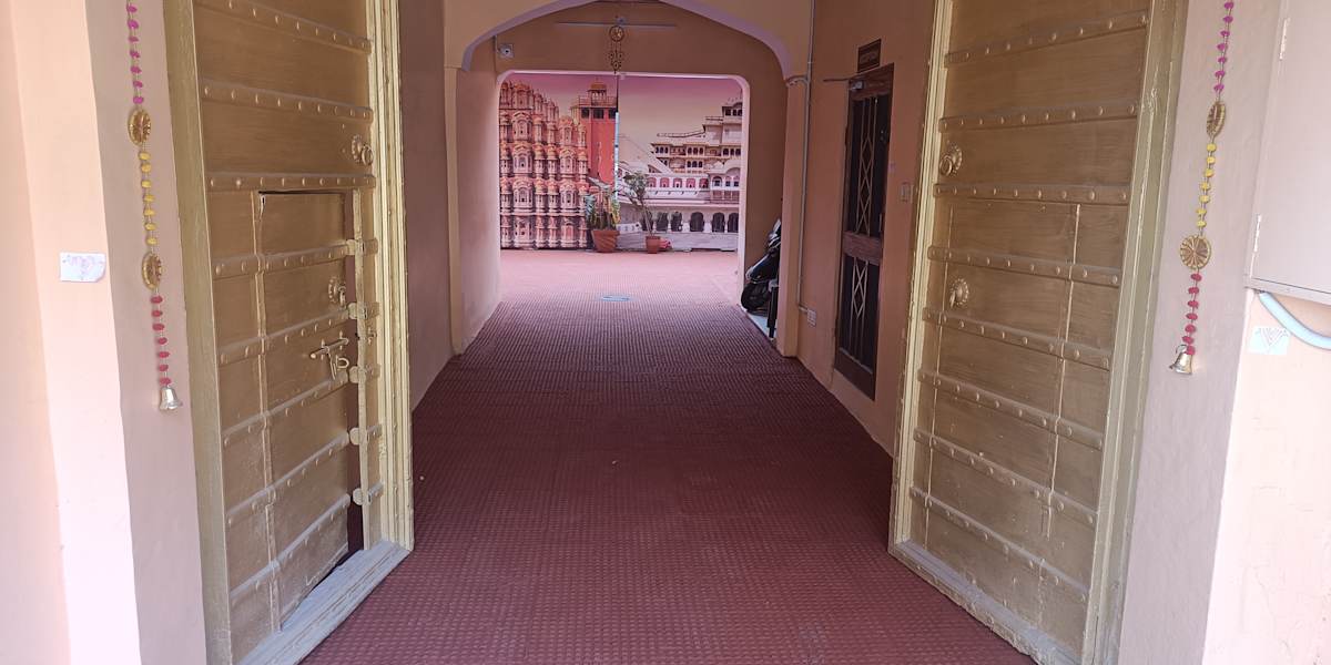 Bhiwani Guest House