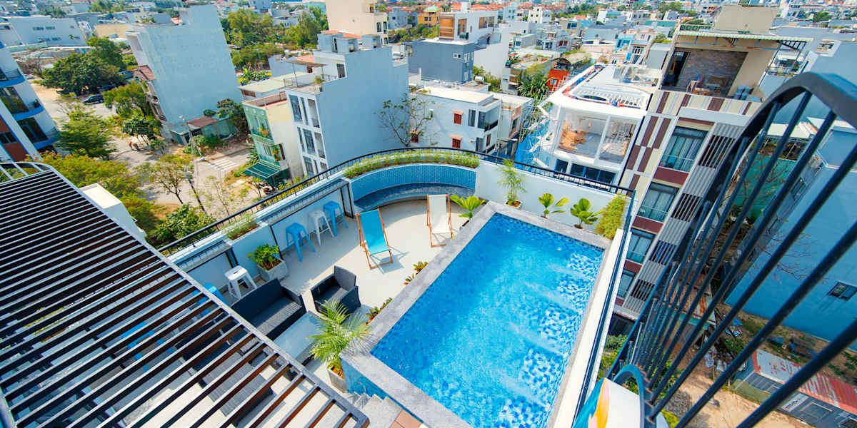 The Backpacker Hotel