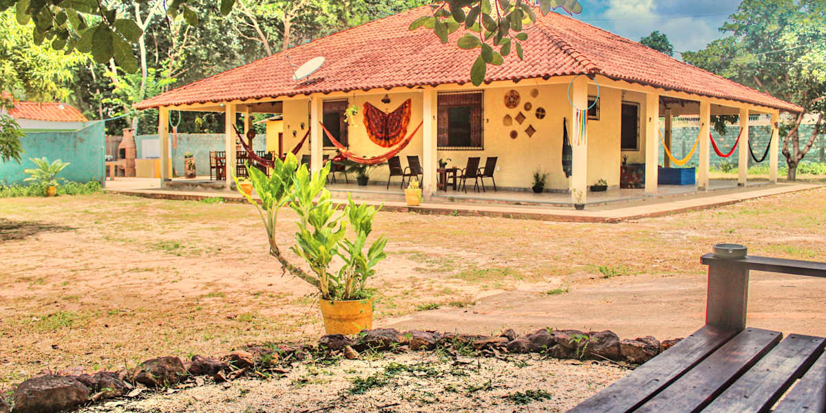 Lavi Hostel