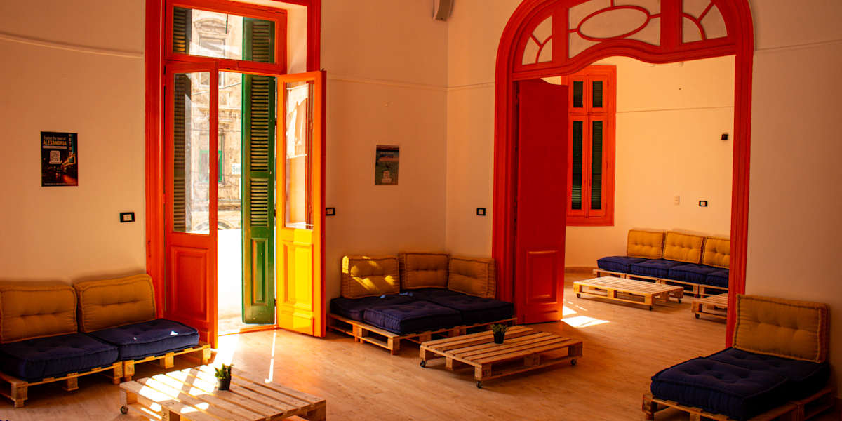 Ithaka Raml Hostel