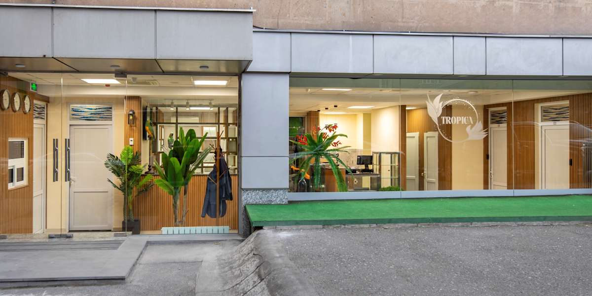 Tropica Inn
