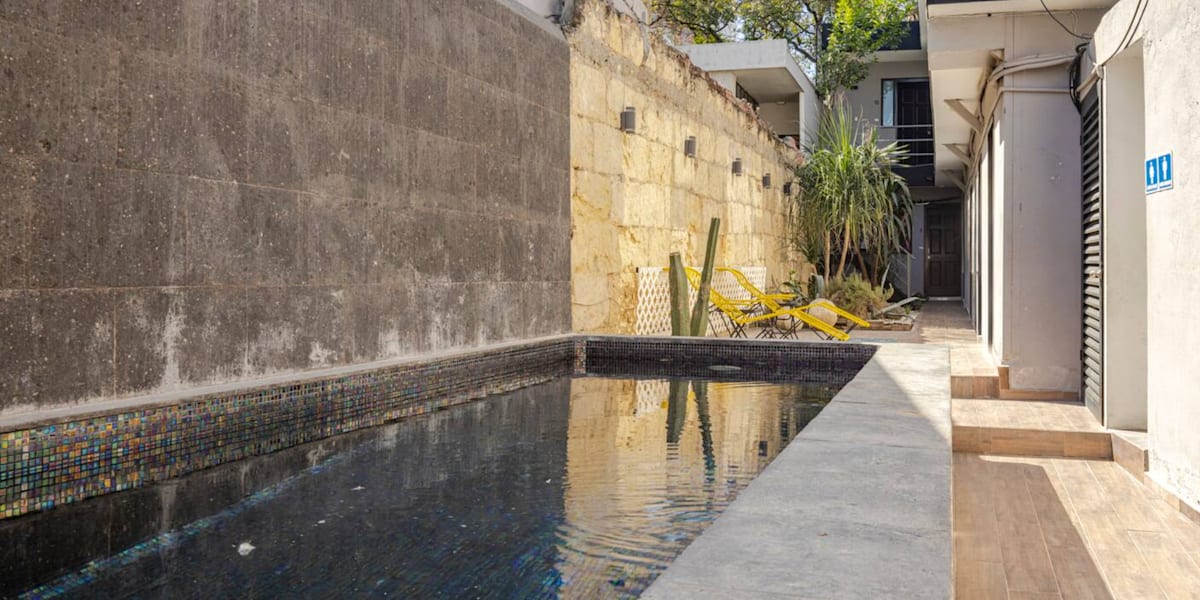 Adhoc Boutique Barrio Antiguo