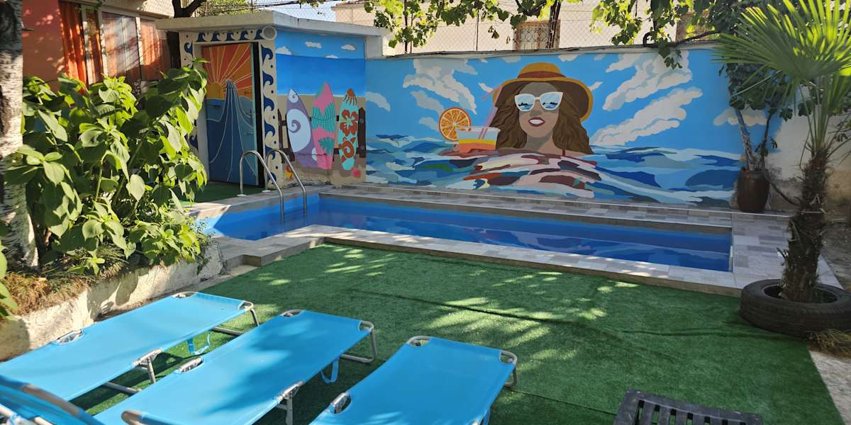 Traveler Hostel 2