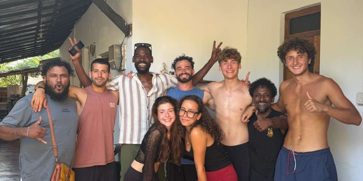 Wave Loom Hostel