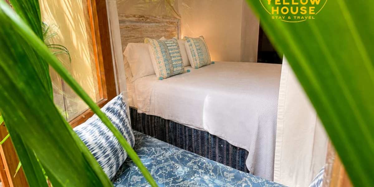 Yellow House Hostel