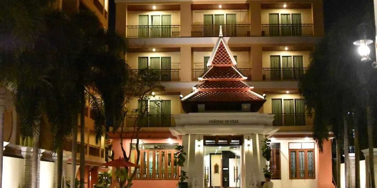 Sunday Chateau En Ville - Pattaya