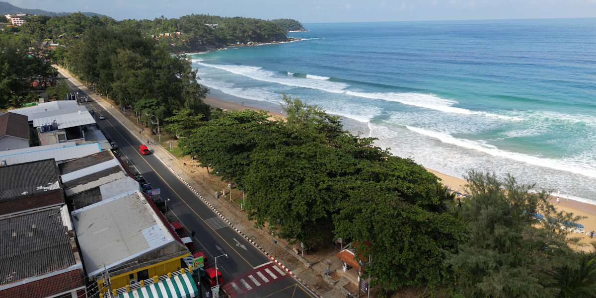 Bed & Beach Hostel Karon
