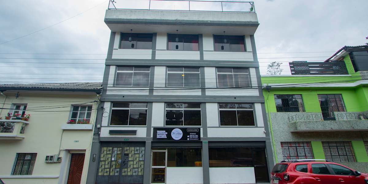 Tin House Quito