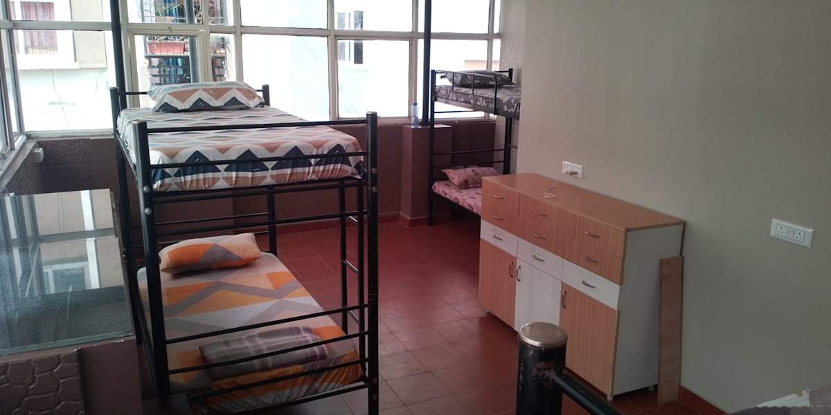 Jayesh Hostel Stay