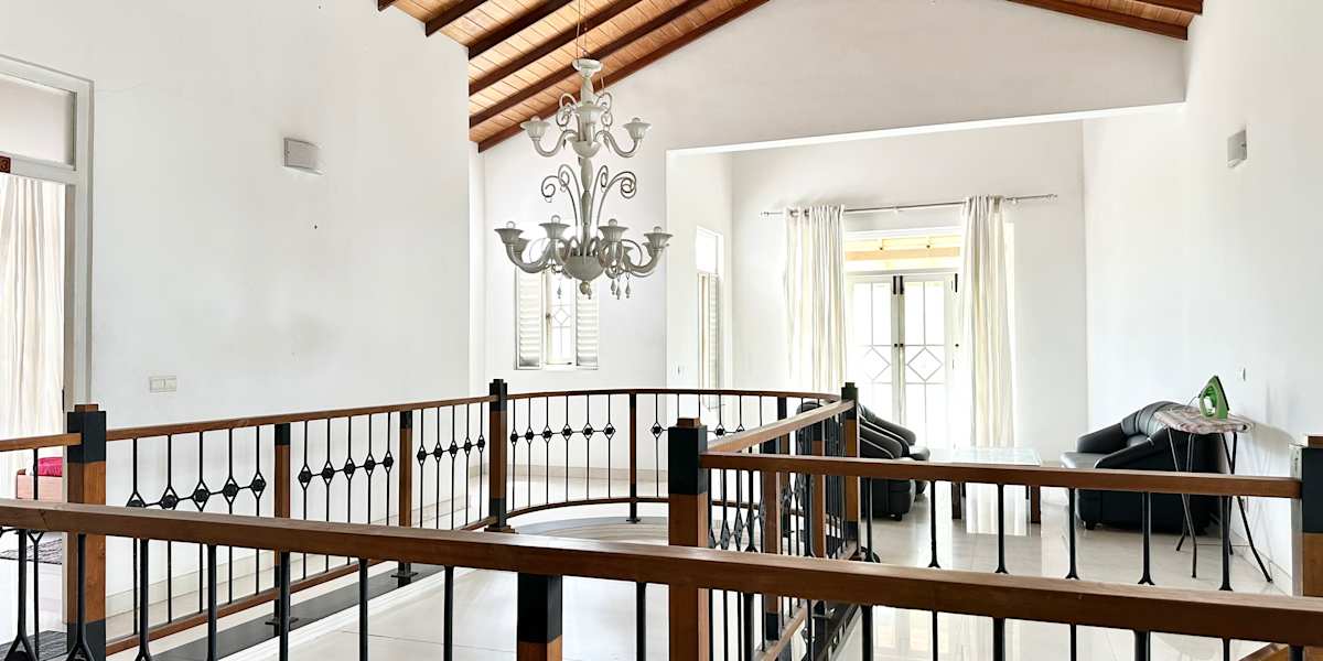 New Olive Villa