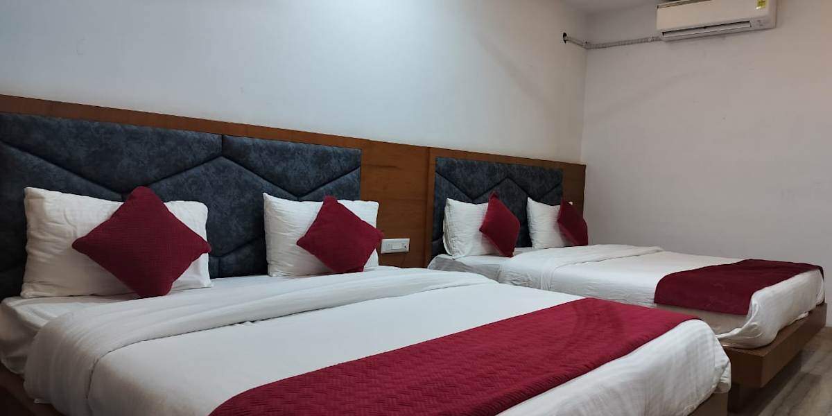 Hotel Brij Palace & Restaurant