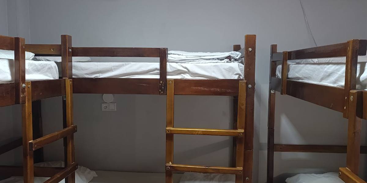 Caravan Hostel