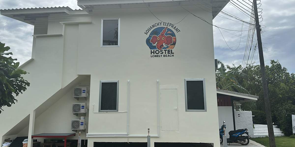 Squanchy Elephant Hostel