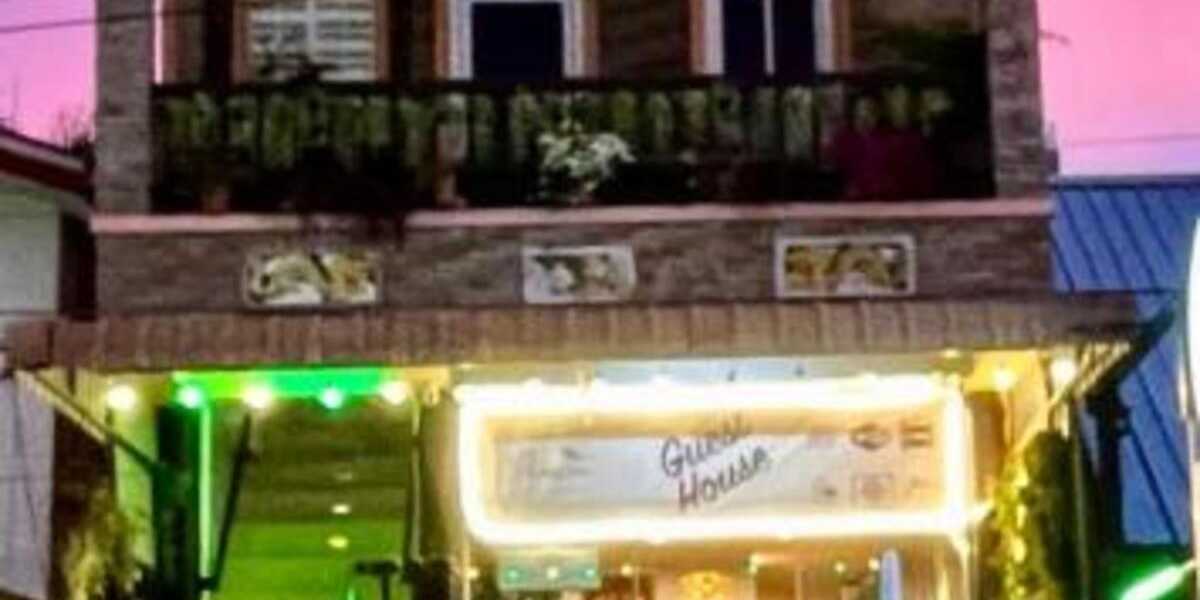 Passion Nai Harn Guesthouse
