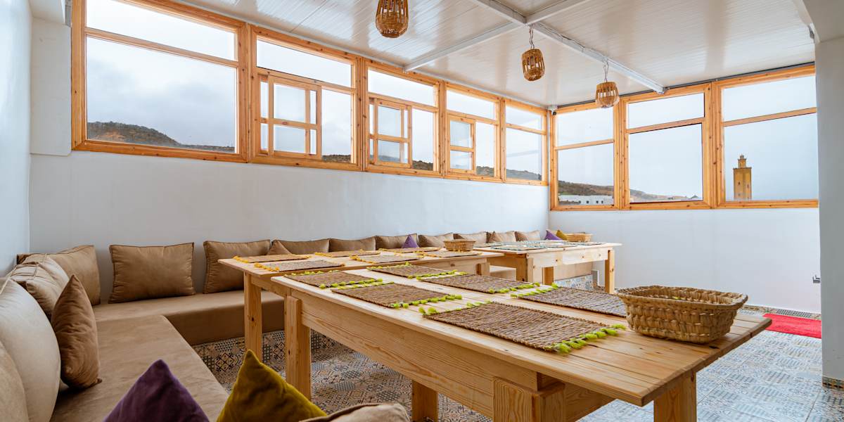 Roots Surf House - Anza