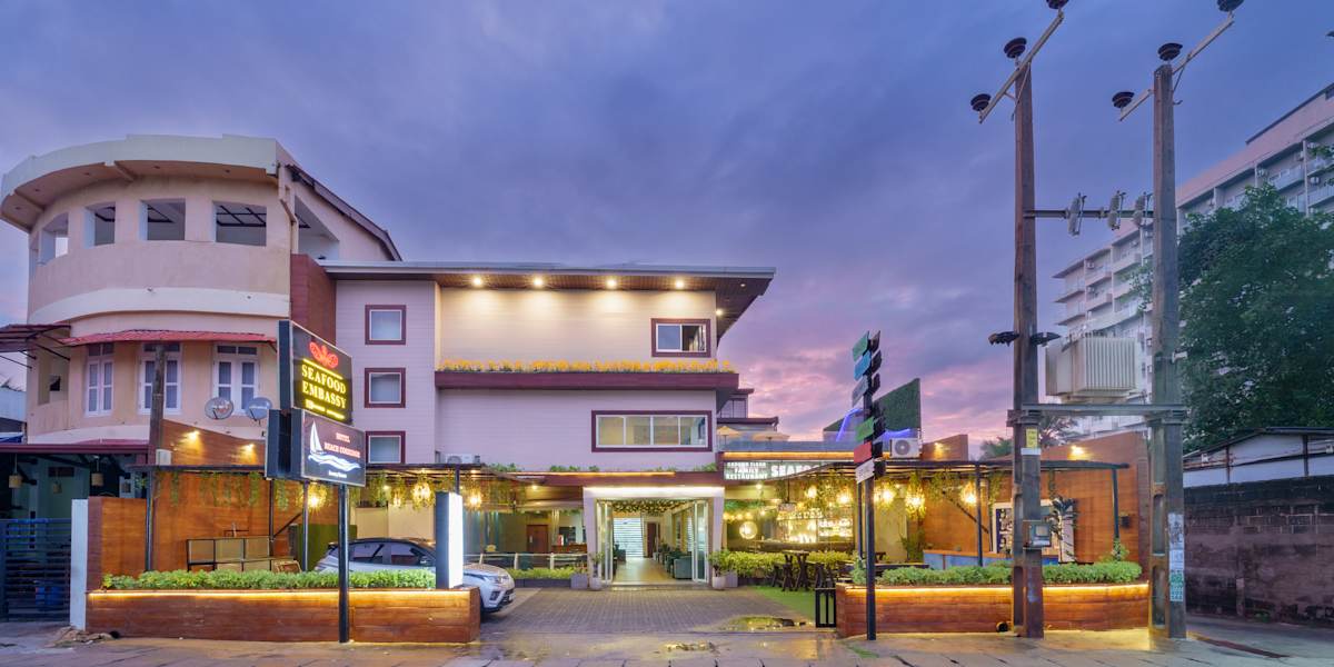 Beach Corridor Residence at Negombo Beach