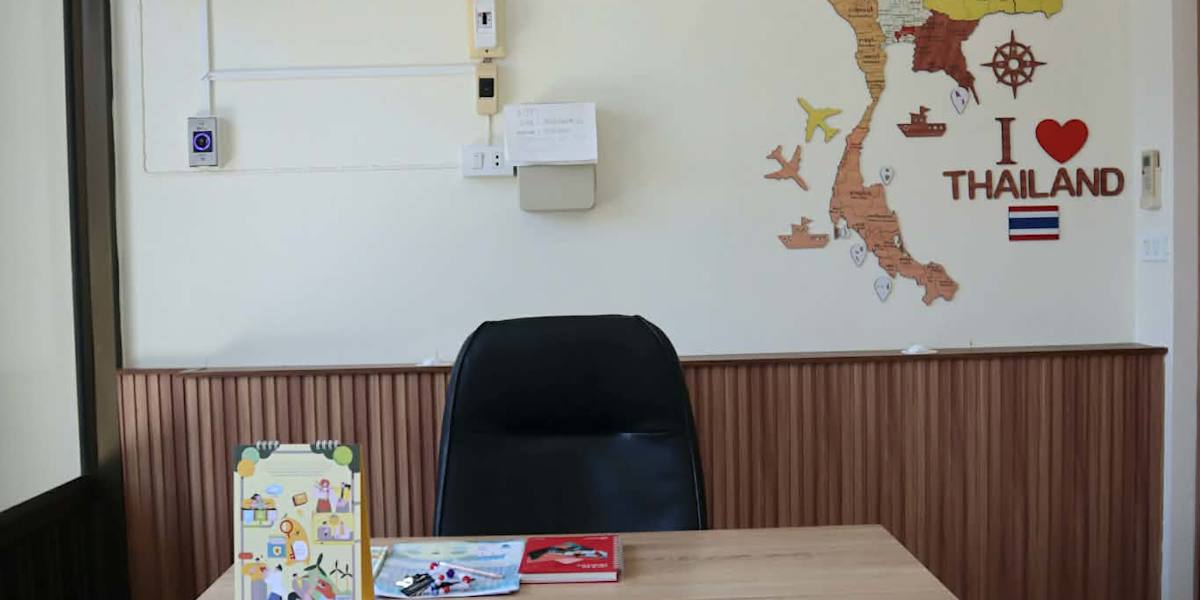 HOM's HOSTEL
