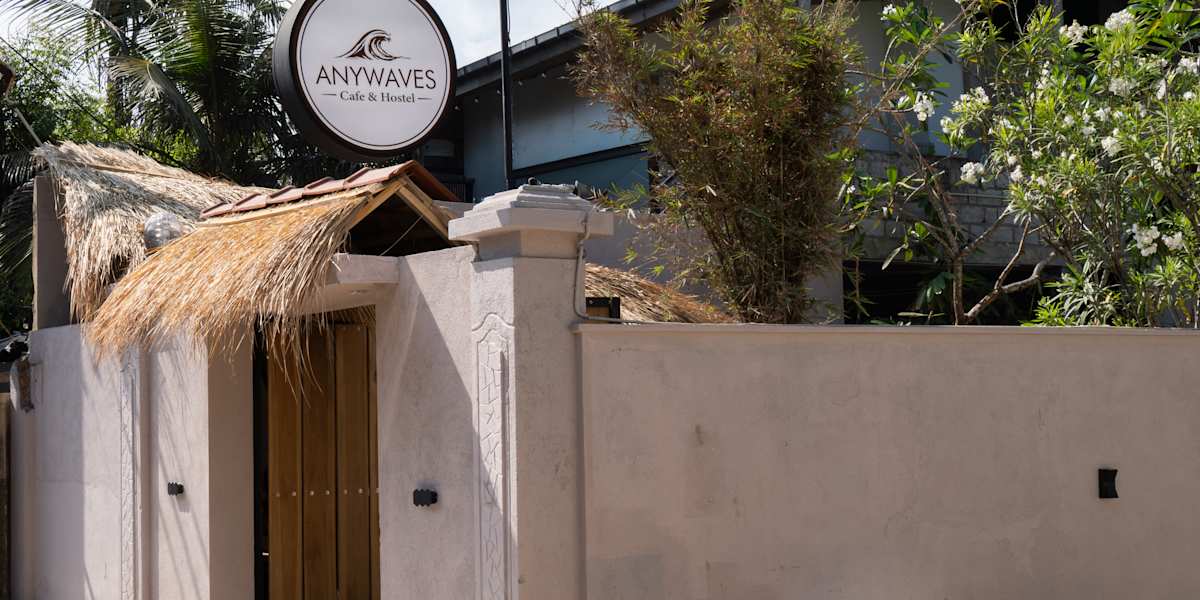 Any Waves Hostel