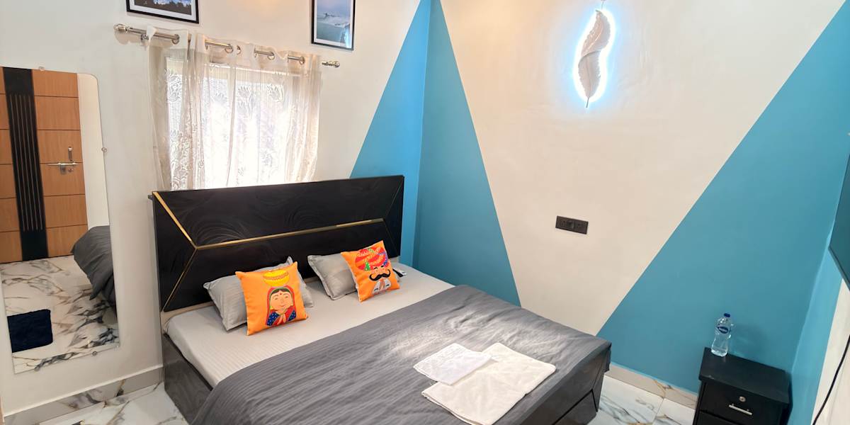 Yovibe Stays, Varanasi
