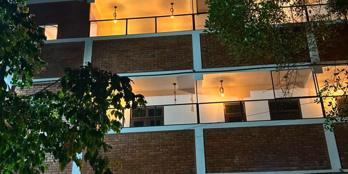 Unic Residence and Transit Hotel