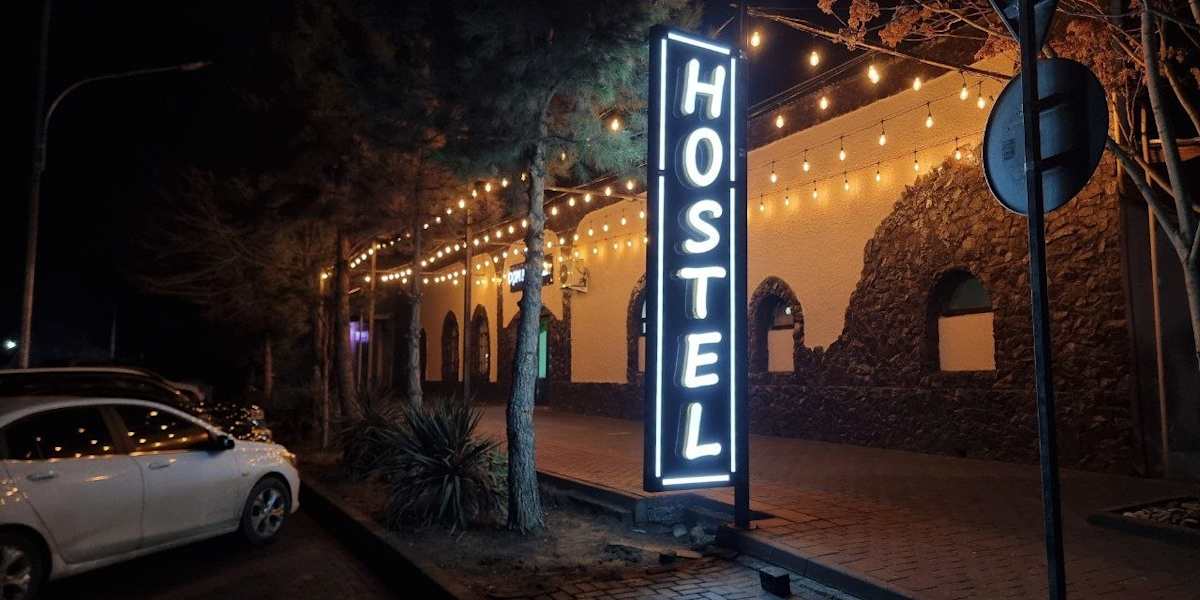 Domhostel