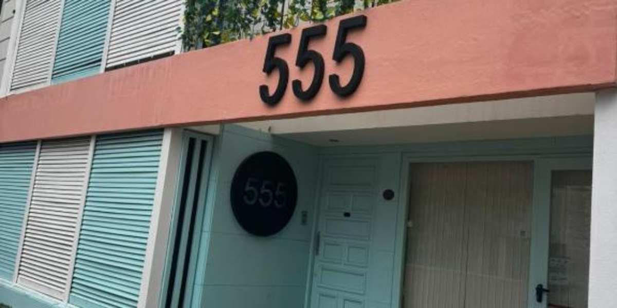 Hostel 555