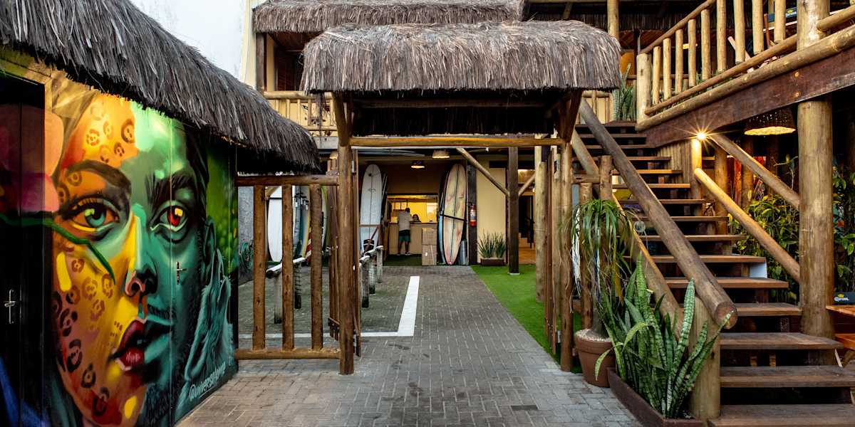 Longboard Paradise Suites