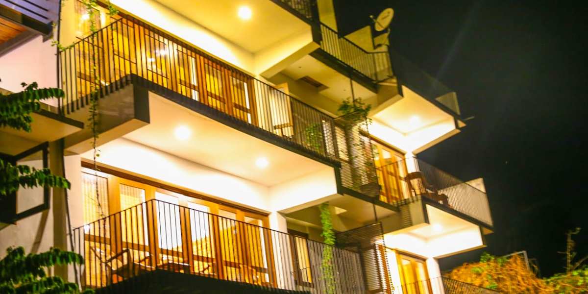 Hill Crest Hotel