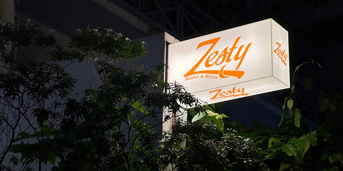 Zesty Hostel & Bistro