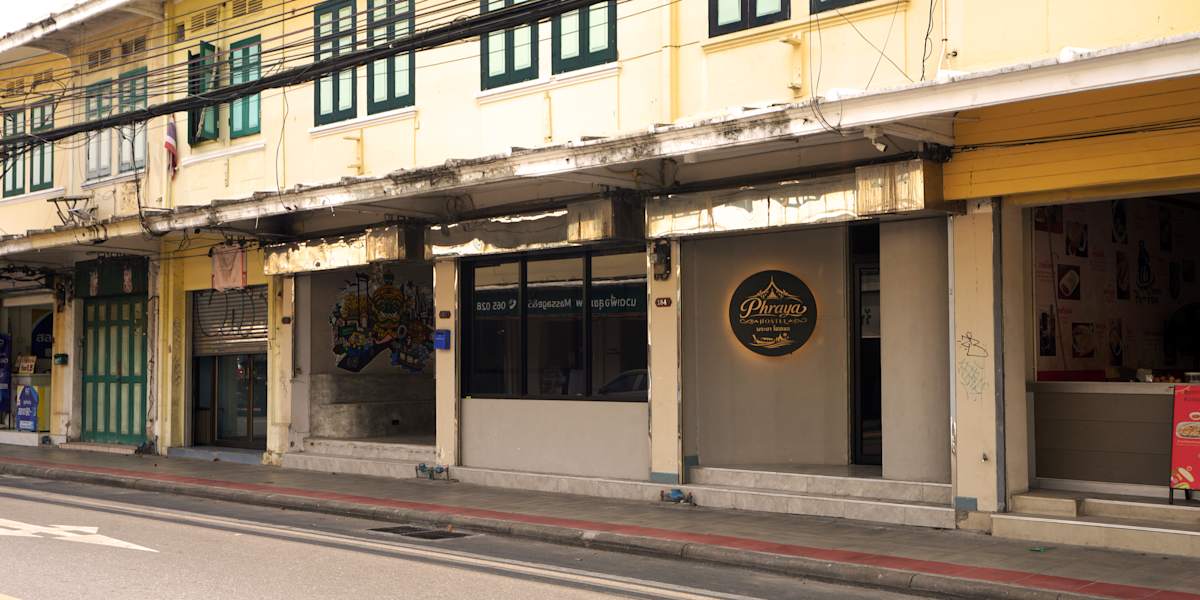 Phraya Hostel