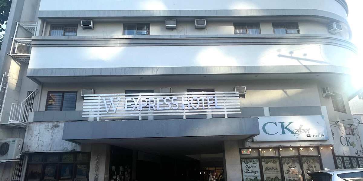 W Express Hotel