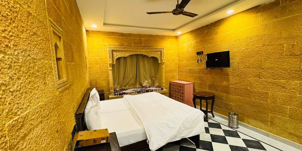 Mama Mia Jaisalmer