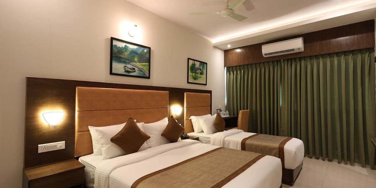Hotel The Azure