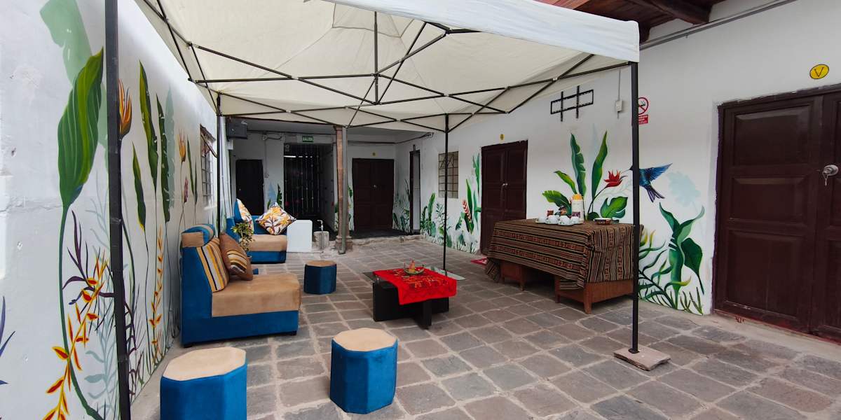 Julians Garden hostel