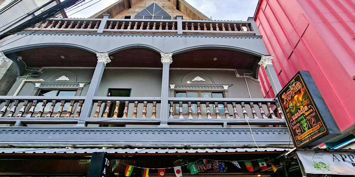 Apple Hostel