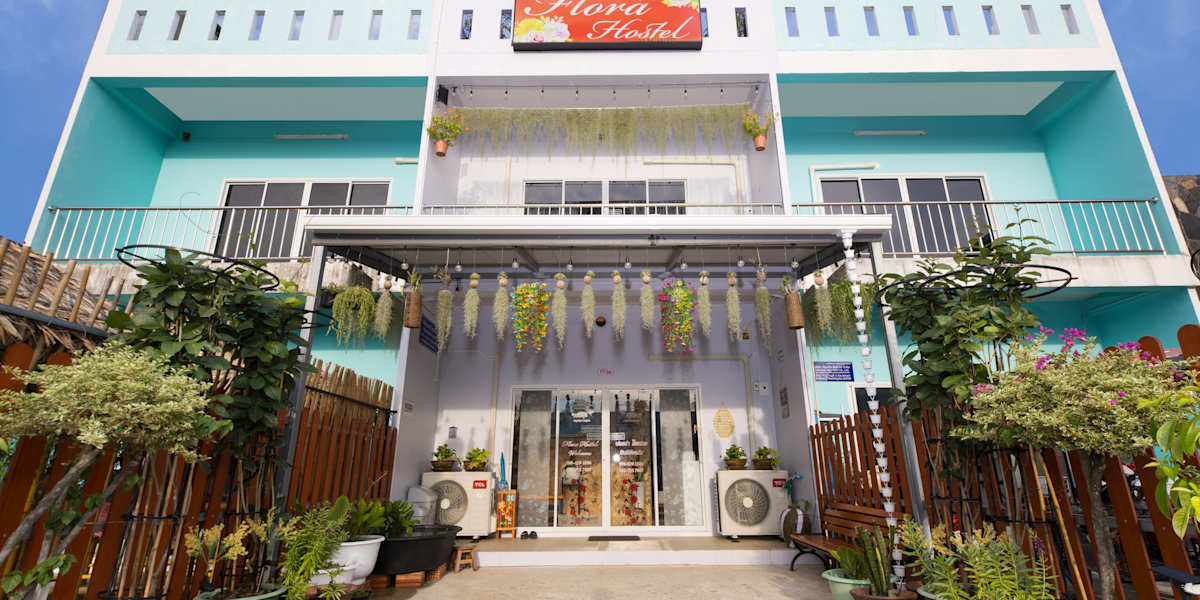 FLORA Hostel