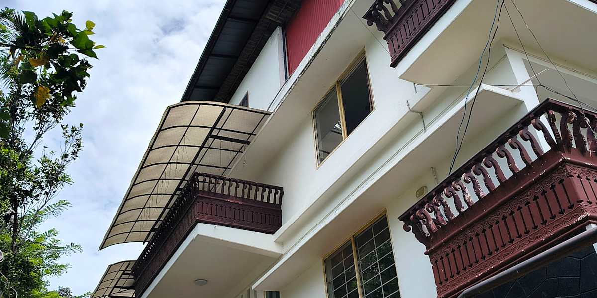 Roaming Souls Hostel Munnar