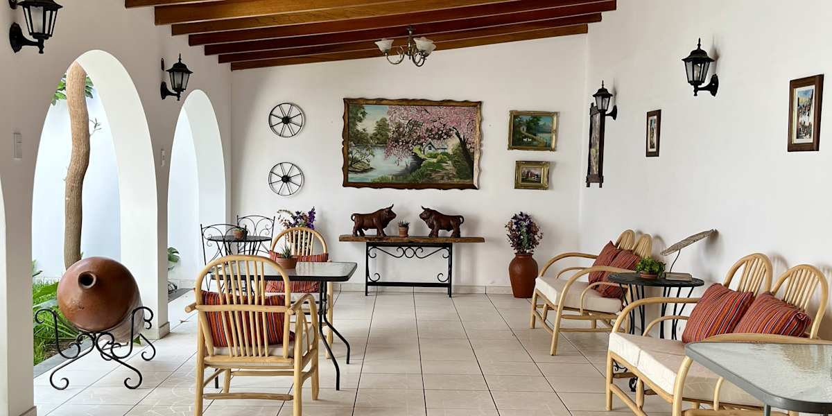 CASA CEREZOS