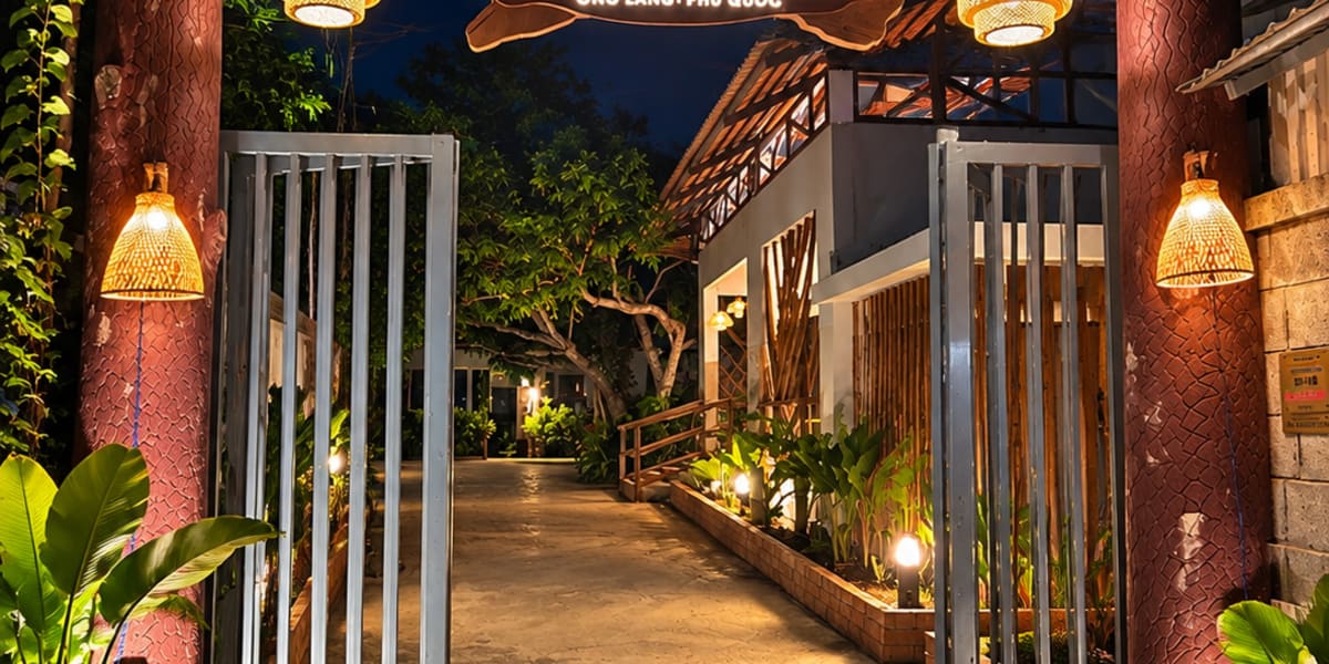 The Aurora Retreat