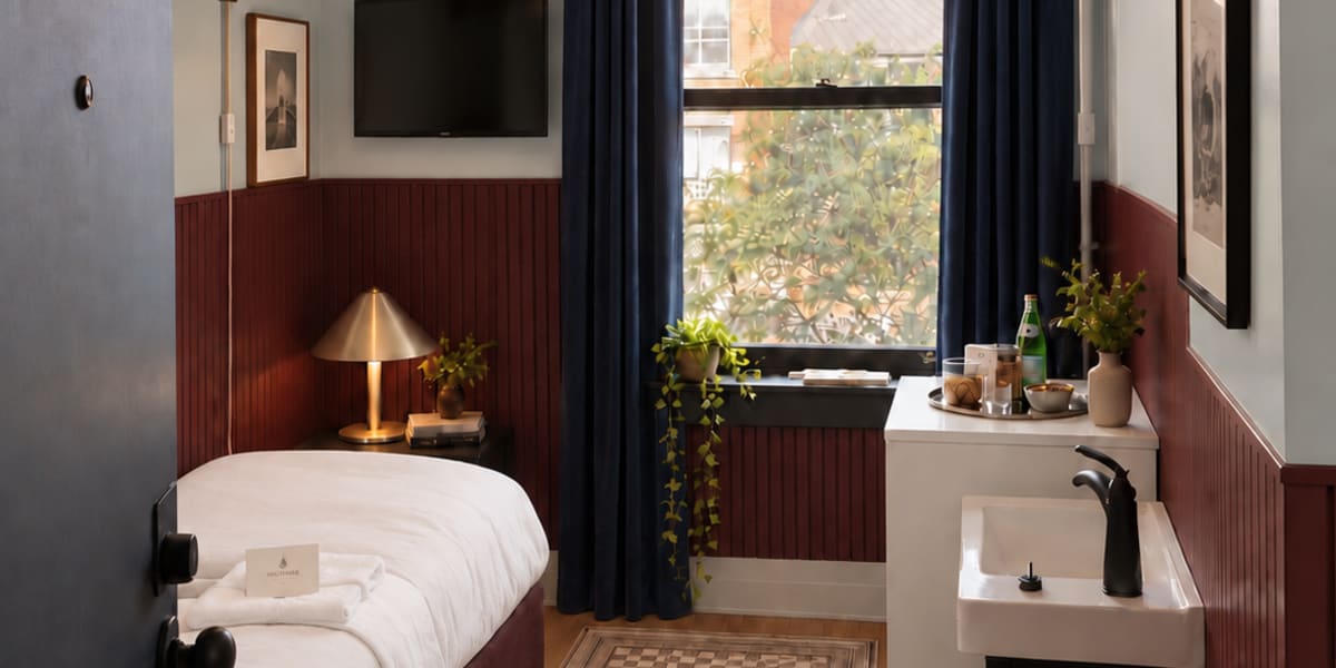 The Solitaire Hotel